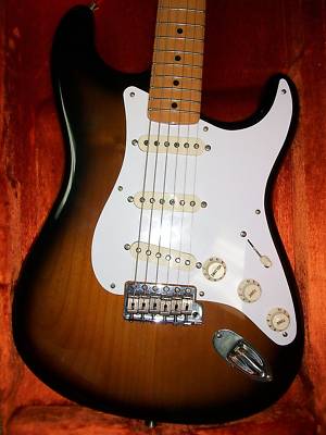 Fender Stratocaster Electric Guitar Sunburst fender strat 463411404654280850 Fender Stratocaster Electric Guitar Sunburst